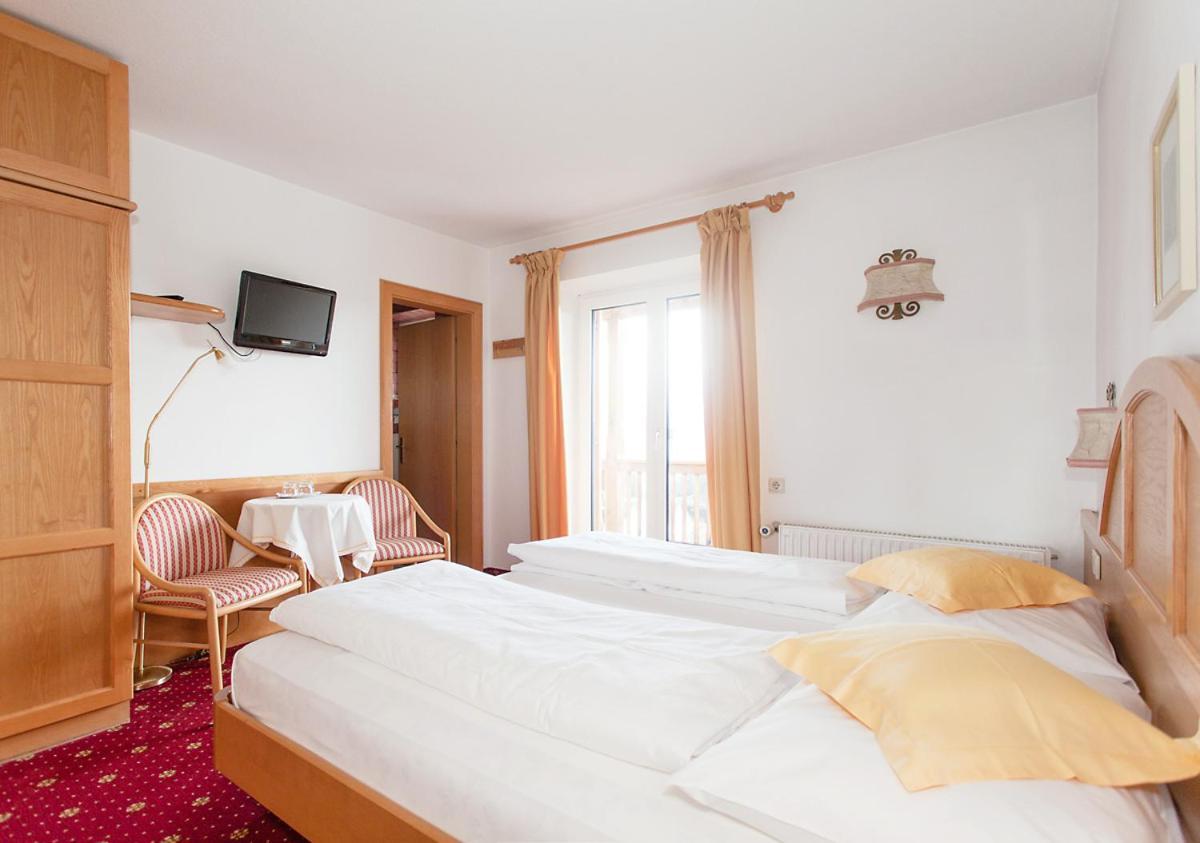 Hotel Lichtenstern Soprabolzano Exterior photo
